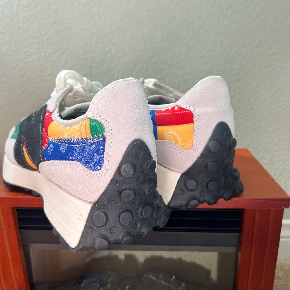New Balance x Shoe Palace 327 Unity Patchwork Bandana - Picture 7 of 10